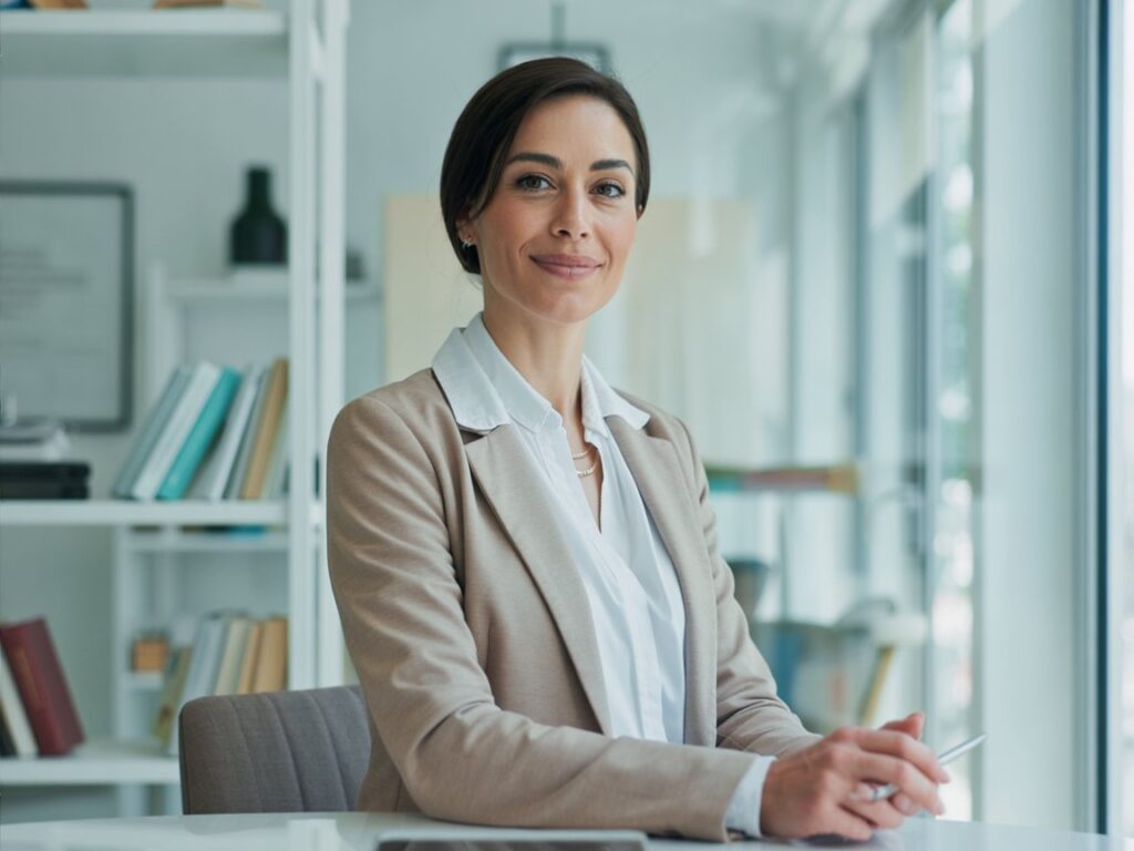 a-professional-studio-portrait-of-dr-ele_VvF-Q_4rSPazPPtI0kbCxw_TVat0TIJRJSP2vebbRDsdw